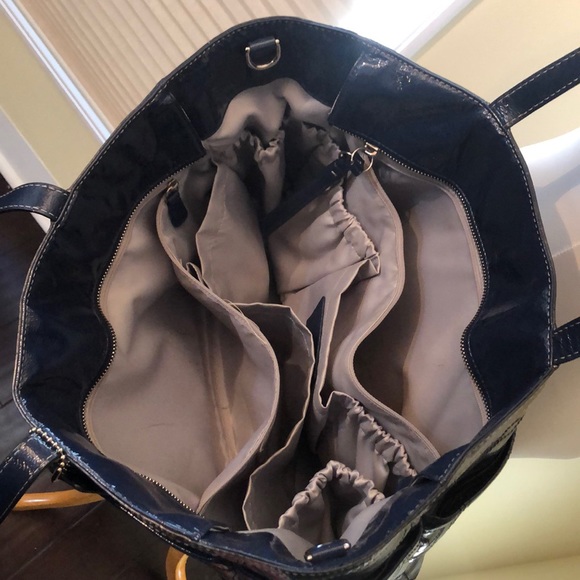 Coach Navy Patent Leather Logo Shoulder Bag - Picture 5 of 12